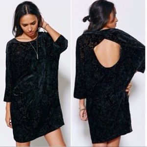 silence + noise Burnout Velvet Backless Dress M